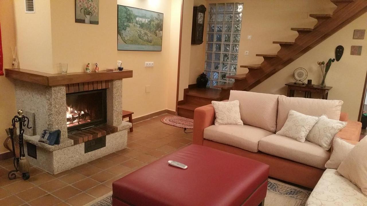 Вилла A Casa Do Buxo Ногейра-де-Рамуин Экстерьер фото