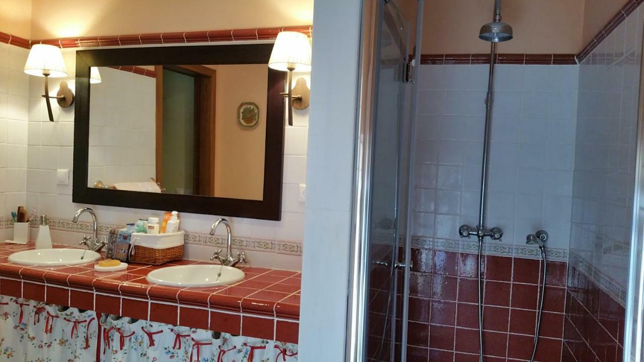 Вилла A Casa Do Buxo Ногейра-де-Рамуин Экстерьер фото