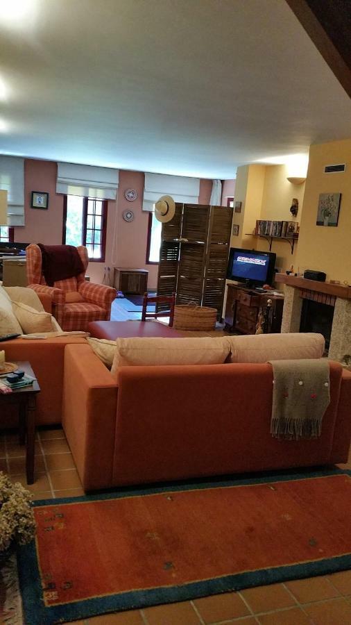 Вилла A Casa Do Buxo Ногейра-де-Рамуин Экстерьер фото