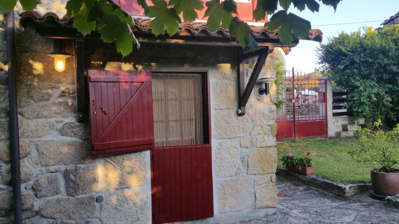Вилла A Casa Do Buxo Ногейра-де-Рамуин Экстерьер фото